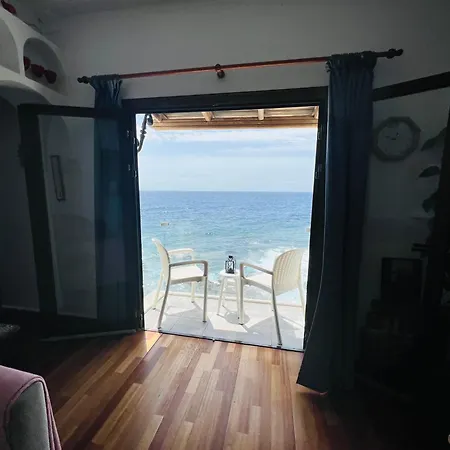 Maravillosas Vistas Al Mar Primera Línea Toca - Seahouses